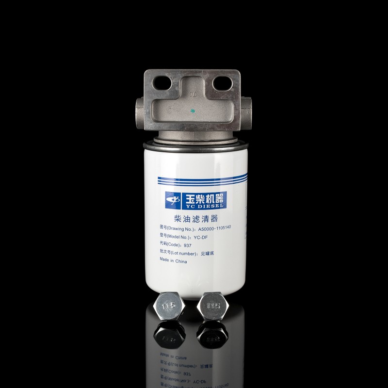 Фильтр топливный с кронштейном  