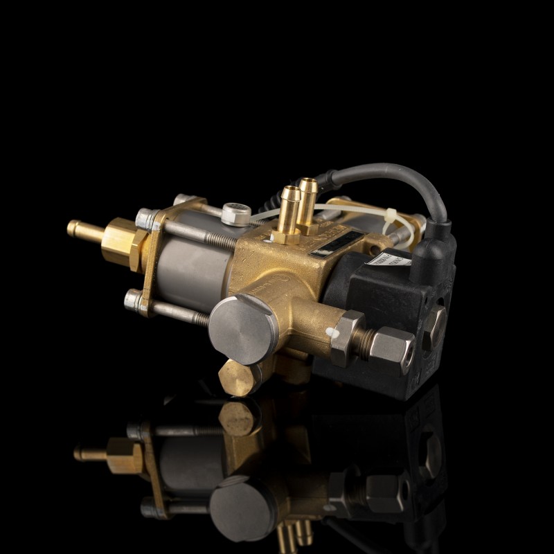 Редуктор газовый высокого давления MKB00-1113240B-P64