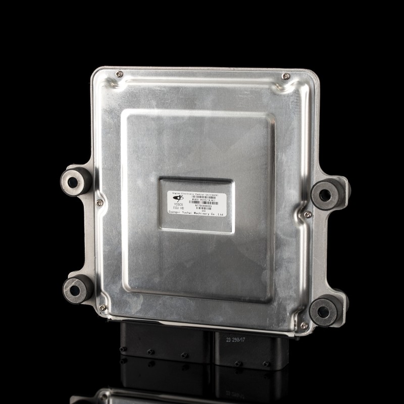 Блок управления двигателем MYB00-3823371B