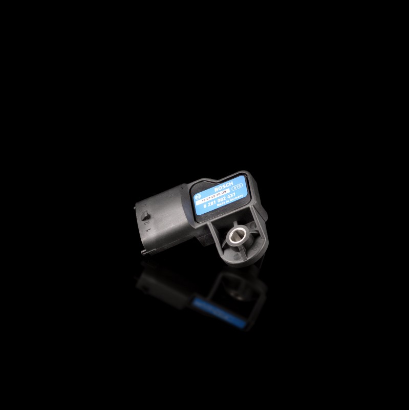 Датчик давления и температуры наддувочного воздуха BOSCH 0 281 002 437 Датчик давления и температуры наддувочного воздуха BOSCH 0 281 002 437