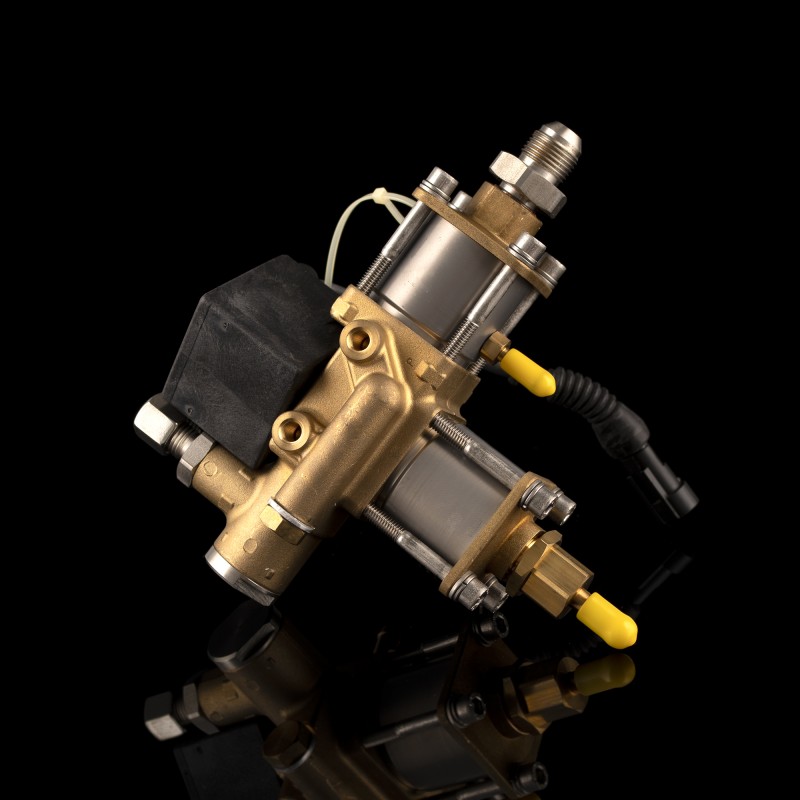 Редуктор газовый высокого давления J4T00-1113240-P64