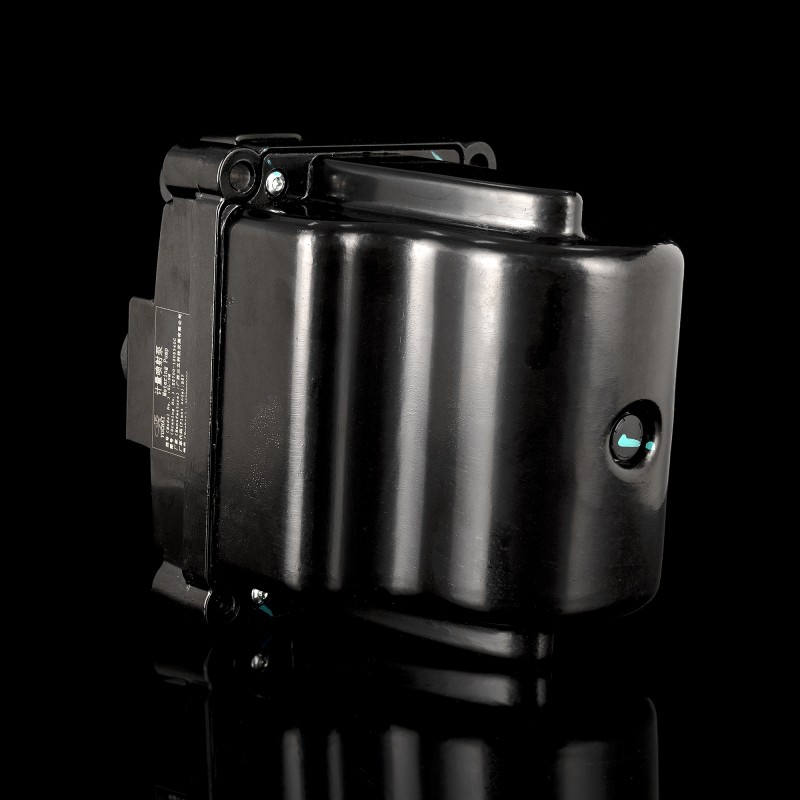 Дозирующий насос мочевины E5700-1205340C