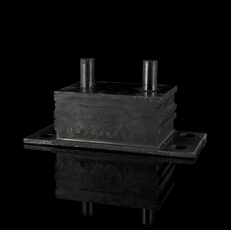 Опора задняя (подушка) двигателя 173E-1001060