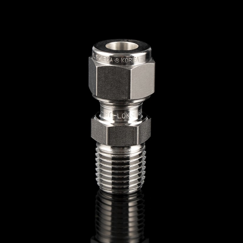 Штуцер с наружной резьбой из нержавеющей стали 8мм 1/4 Штуцер с наружной резьбой из нержавеющей стали 8мм 1/4