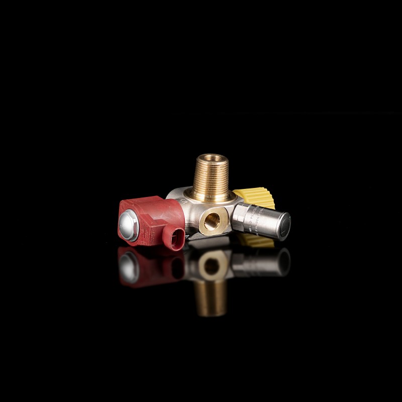 Вентиль баллонный EMER МАRК121 24V M14*1 D8 AMP SUPER SEAL NEW  