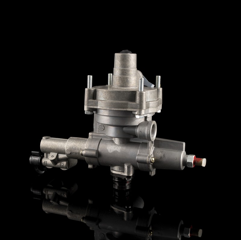 Регулятор тормозных сил 8691.35.33.100 Регулятор тормозных сил 8691.35.33.100