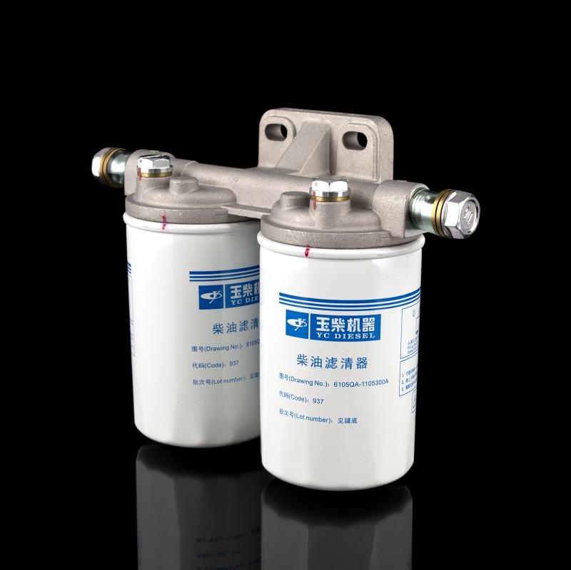 Фильтр топливный в сборе с кронштейном (2 шт. в компл.)  