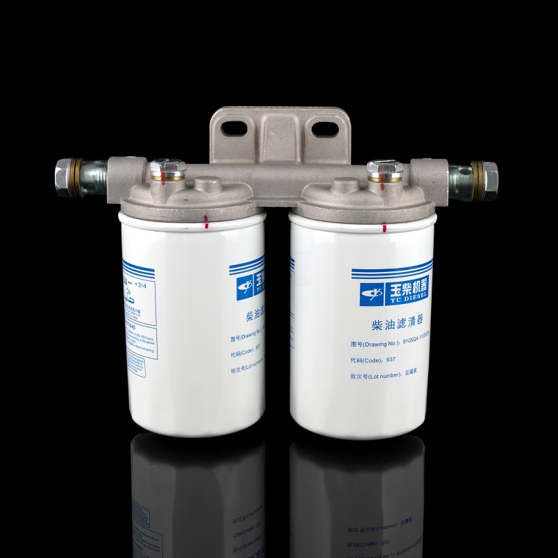 Фильтр топливный в сборе с кронштейном (2 шт. в компл.)  