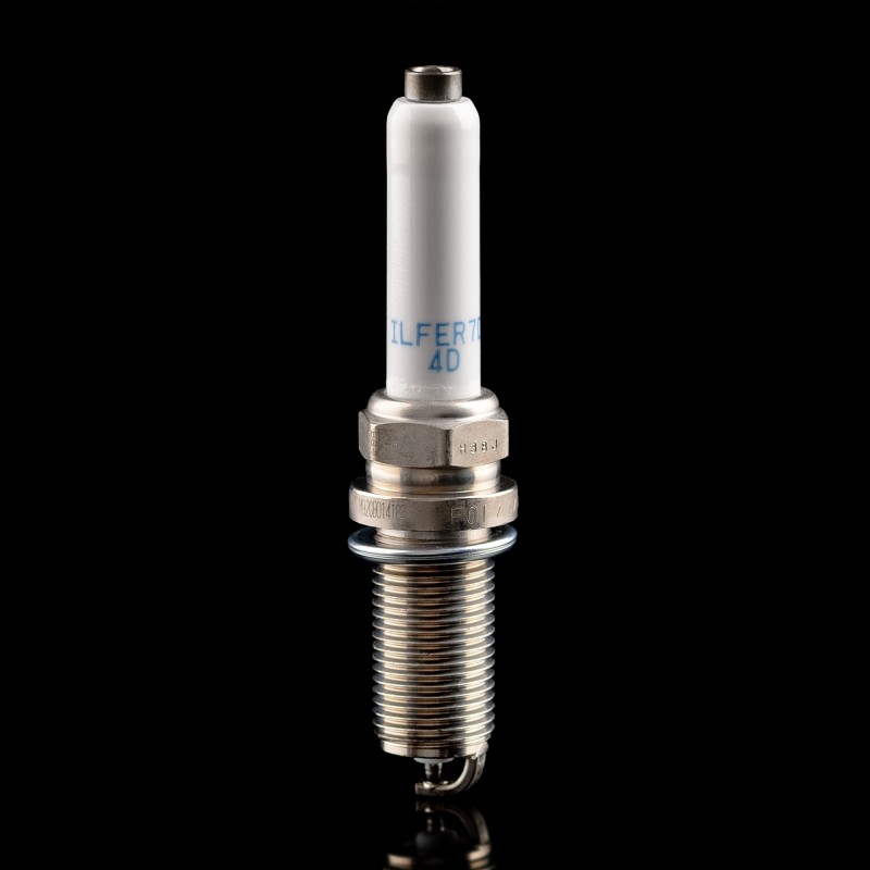 Свеча зажигания 202V25923-0005 Свеча зажигания 202V25923-0005